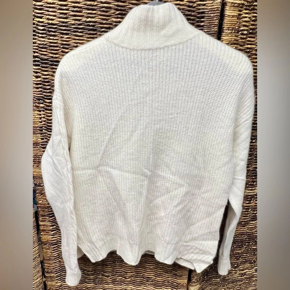 Autumn Cashmere Cream Turtleneck Sweater-‎ Pearls woven in, Medium